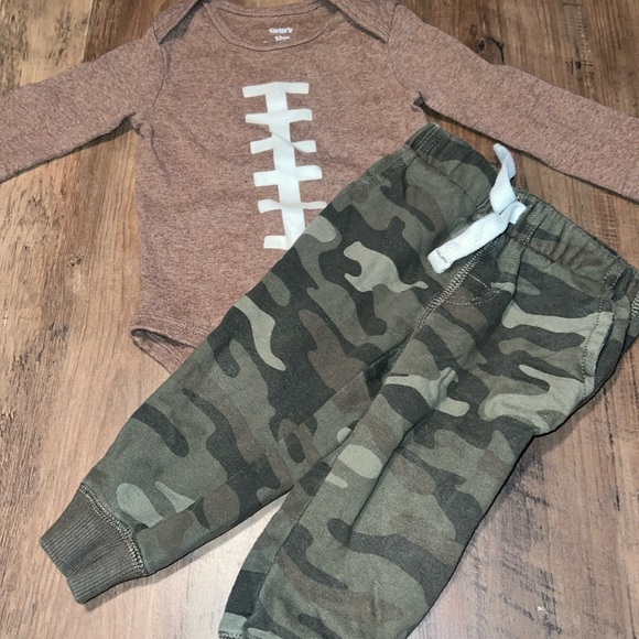 Carter’s baby boy outfit size 12 months - Picture 1 of 5